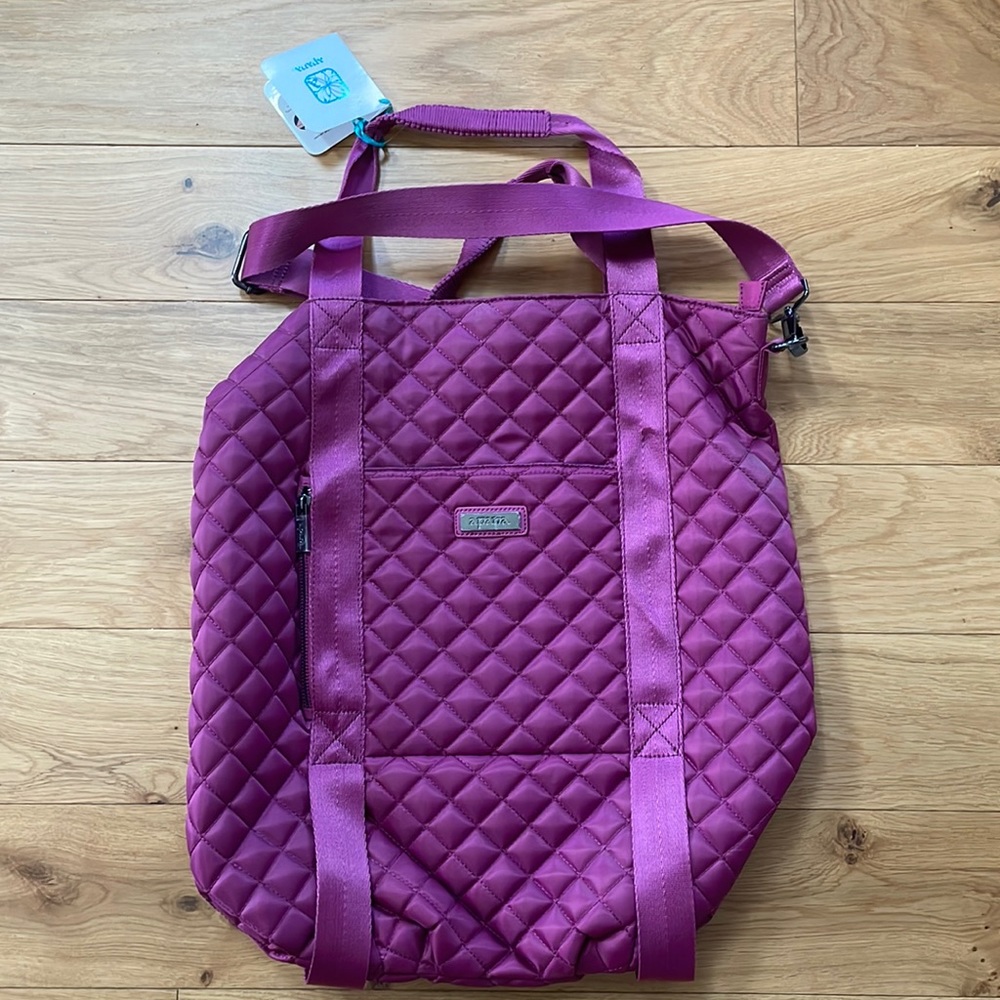 NWT Apana yoga bag-large- excellent condition